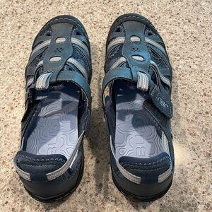 JBU Water Ready Women's sandal 7.5 NWOT